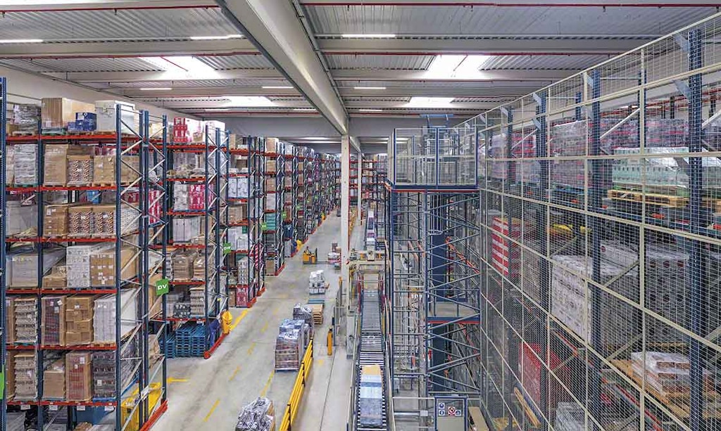 Sistemi di stoccaggio del centro logistico di Luís Simões