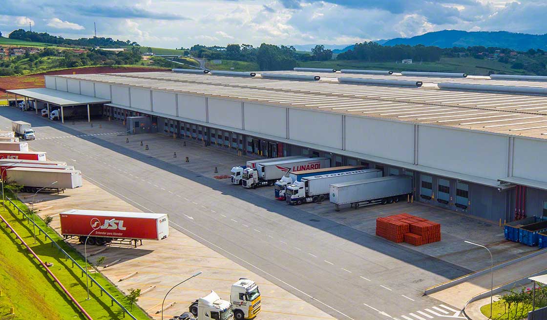 Il coordinamento delle attività di trasporto è essenziale per ottimizzare l'intera supply chain Il coordinamento delle attività di trasporto è essenziale per ottimizzare l'intera supply chain