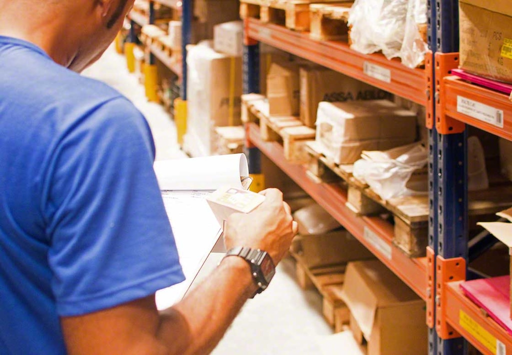 Rispetto a quello annuale o semestrale, l’inventario a rotazione offre il vantaggio di ridurre il rischio di rotture di stock