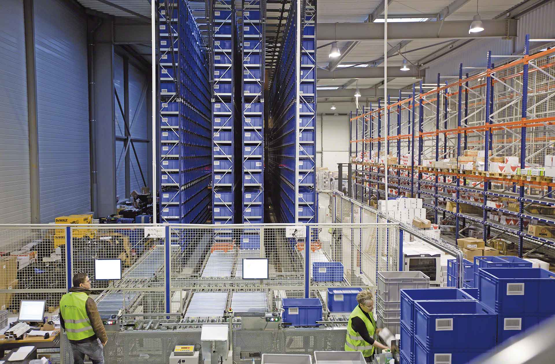 Automazione del magazzino per l’ efficienza alla logistica industriale Automazione del magazzino per l’ efficienza alla logistica industriale