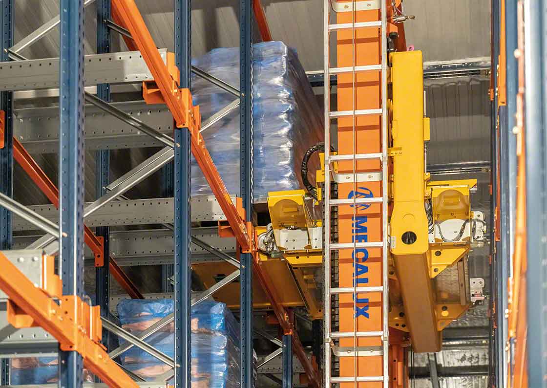 I trasloelevatori per pallet devono disporre di un piano di manutenzione che serva a prevenire eventuali guasti I trasloelevatori per pallet devono disporre di un piano di manutenzione che serva a prevenire eventuali guasti