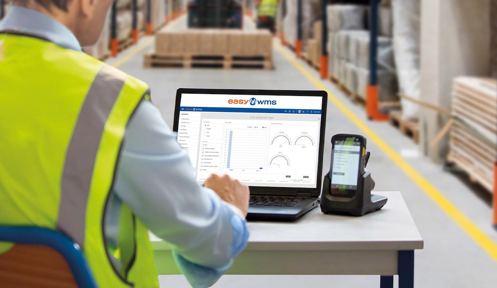 Con un programma di gestione magazzino online, il Responsabile della Logistica può controllare facilmente lo stato del magazzino
