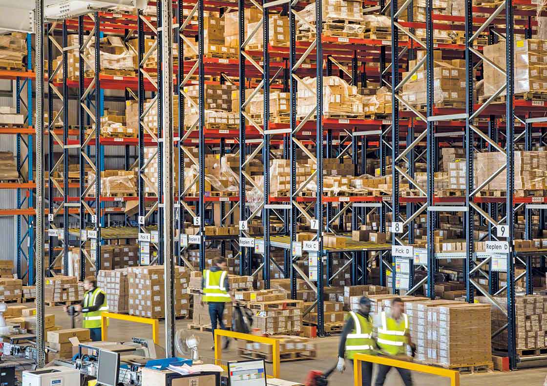 Lo stock di sicurezza deve essere sempre ben calibrato per non occupare spazio prezioso in magazzino Lo stock di sicurezza deve essere sempre ben calibrato per non occupare spazio prezioso in magazzino