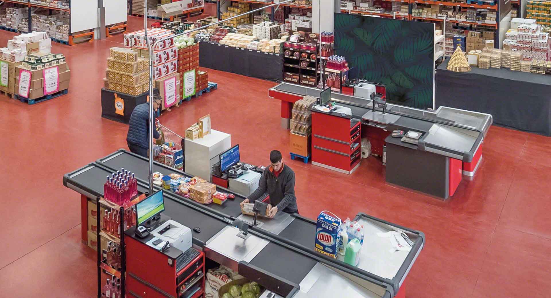 La sincronizzazione dello stock tra magazzino e catene di negozi permette l’integrazione logistica