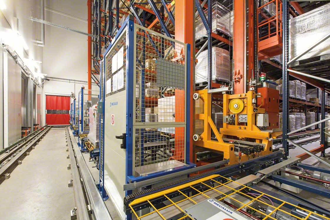 Il tempo di ciclo di un trasloelevatore parte sempre dal momento in cui il trasloelevatore preleva il pallet dalla testata della corsia
