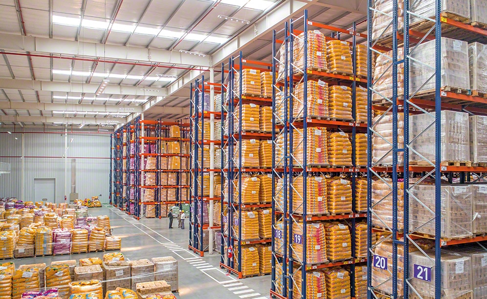 Mecalux ha fornito il sistema di scaffalature portapallet nei due nuovi magazzini che Qbox ha costruito nel proprio centro logistico in Argentina