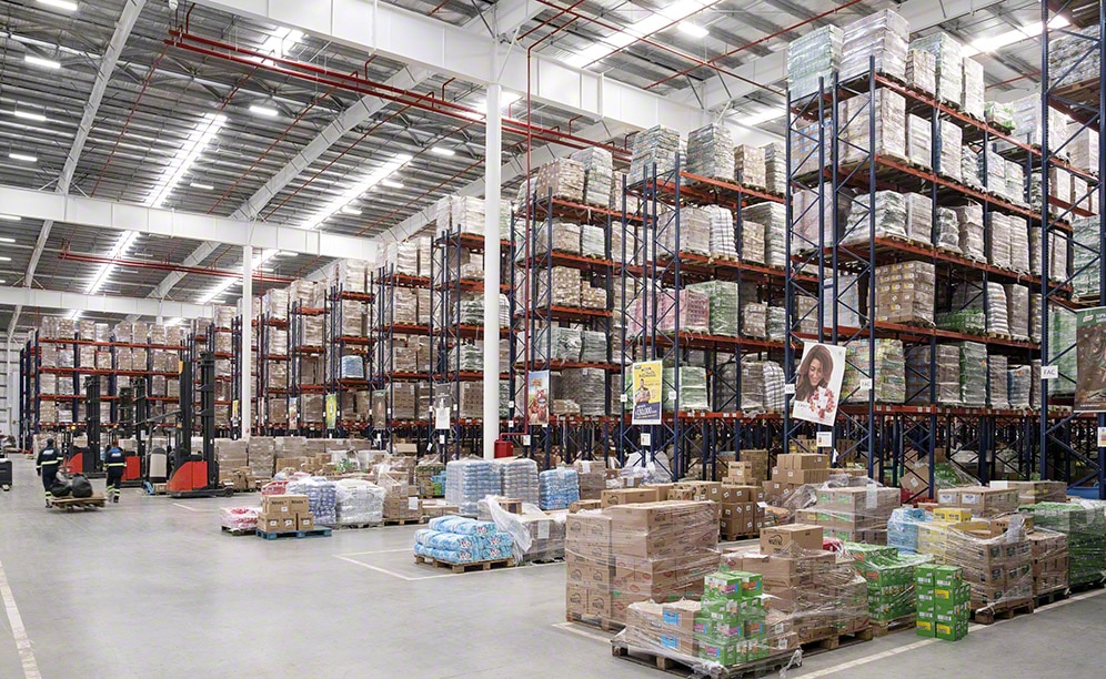 Scaffalature portapallet in il nuovo centro di distribuzione di Unilever Uruguay Scaffalature portapallet in il nuovo centro di distribuzione di Unilever Uruguay