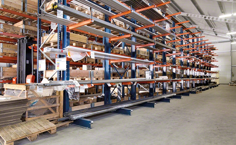 MetalERG stocca profilati metallici nel magazzino di produzione in Polonia MetalERG stocca profilati metallici nel magazzino di produzione in Polonia