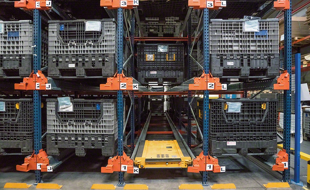 Sistema Pallet Shuttle semiautomatico nel magazzino SaarGummi Ibérica a Madrid