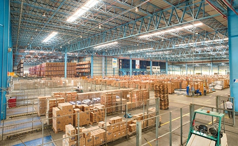 Ypê migliora la sua produttività grazie a un magazzino automatico con un’ampia zona di preparazione ordini