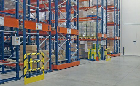 Movirack e push back moltiplicano la capacità di stoccaggio mecalux.it Scaffalature con bancali