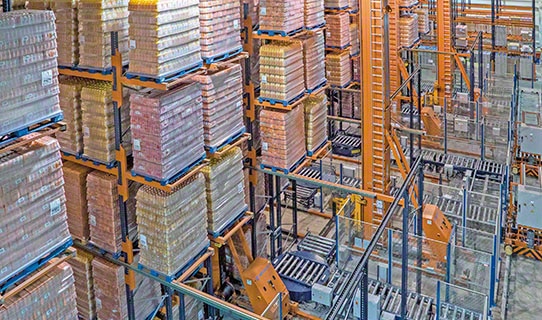 Trasloelevatori trilaterali automatici Trasloelevatori trilaterali automatici