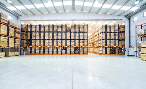 Mecalux ha dotato il magazzino di Connorsa di scaffalature portapallet e di due blocchi di scaffalature su basi mobili Movirack Mecalux ha dotato il magazzino di Connorsa di scaffalature portapallet e di due blocchi di scaffalature su basi mobili Movirack
