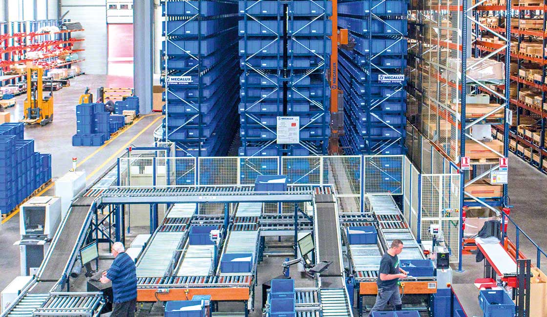 I magazzini nella Supply Chain as a Service si servono solitamente di sistemi di stoccaggio automatico