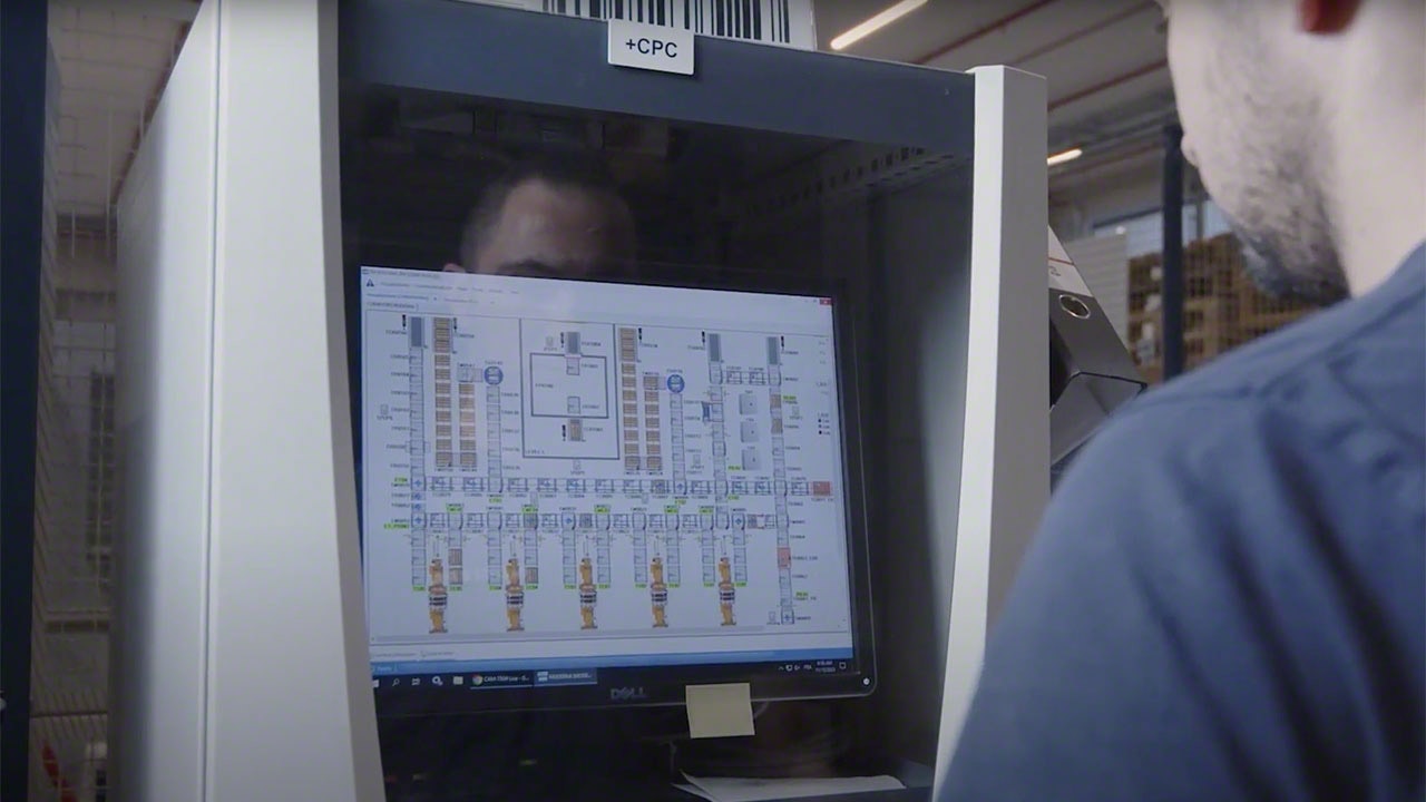 Il software di Mecalux offre molte funzionalità che sono utili per qualsiasi tipo di magazzino