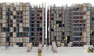 Il 4-Way Pallet Shuttle dinamizza le operazioni nei magazzini ad alta rotazione