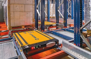 Il Pallet Shuttle automatico 3D è una soluzione con massima flessibilità