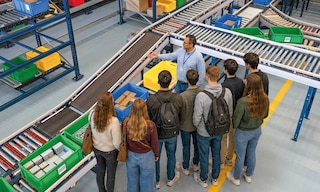 “Learning factory” nella logistica: esperienza pratica in un magazzino automatico
