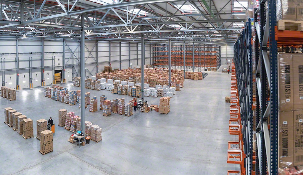 L'area delle banchine di carico può essere ottimizzata con l'aiuto di un software di gestione magazzino