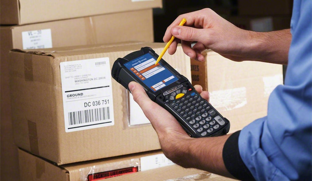 Un WMS consente di monitorare con precisione l’inventario e facilita il calcolo dell’available-to-promise