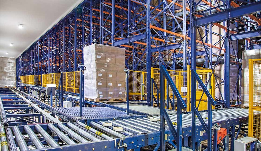 L’automazione migliora l’efficienza energetica dei magazzini