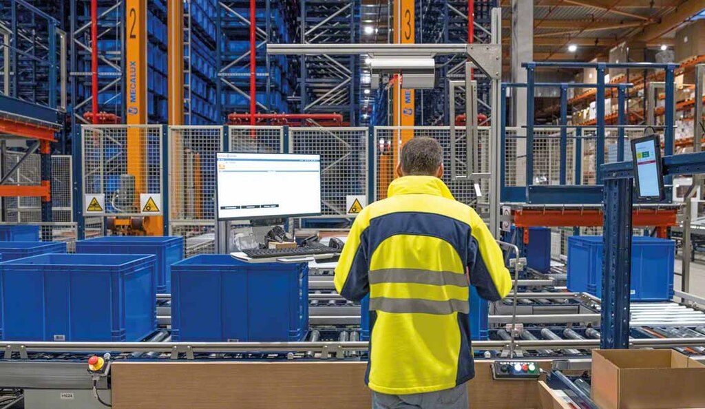 Un sistema di gestione magazzino gestisce in modo efficiente un magazzino in conto vendita