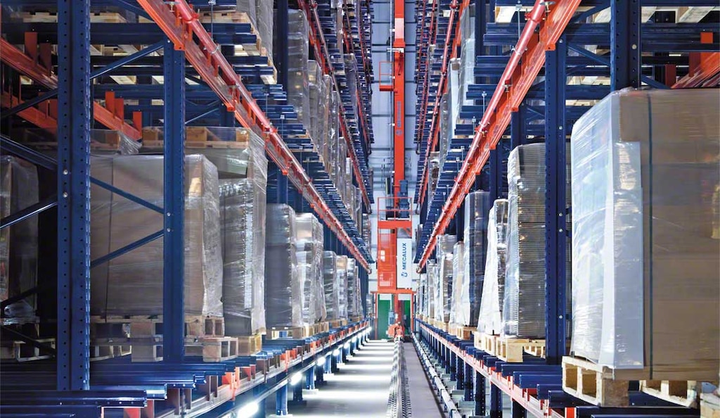 Movimentare i prodotti a lenta rotazione prima che si trasformino in perdite è una sfida logistica