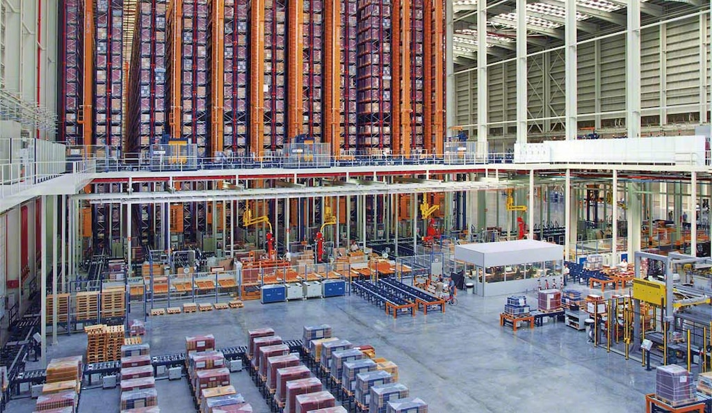 Porcelanosa ha sincronizzato la sua produzione con la distribuzione tramite sistemi Mecalux