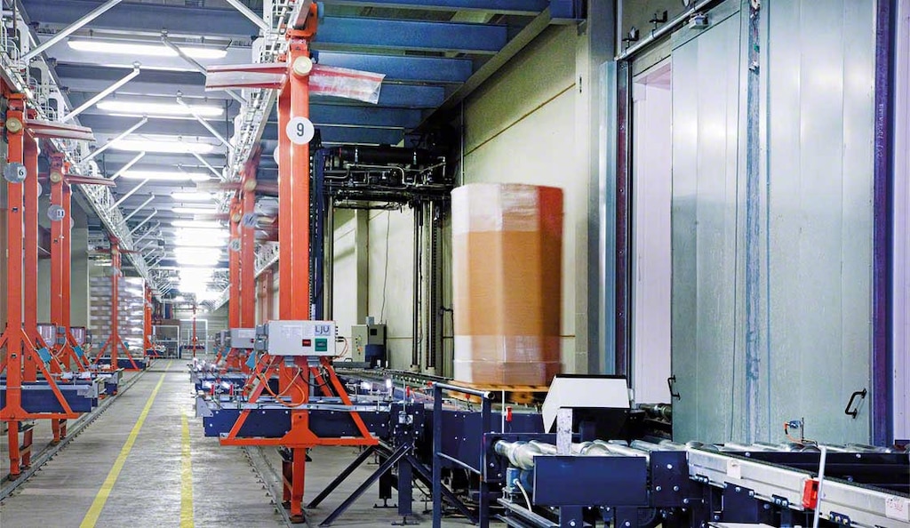 SCADA coordina i processi automatici del magazzino di Congelados de Navarra