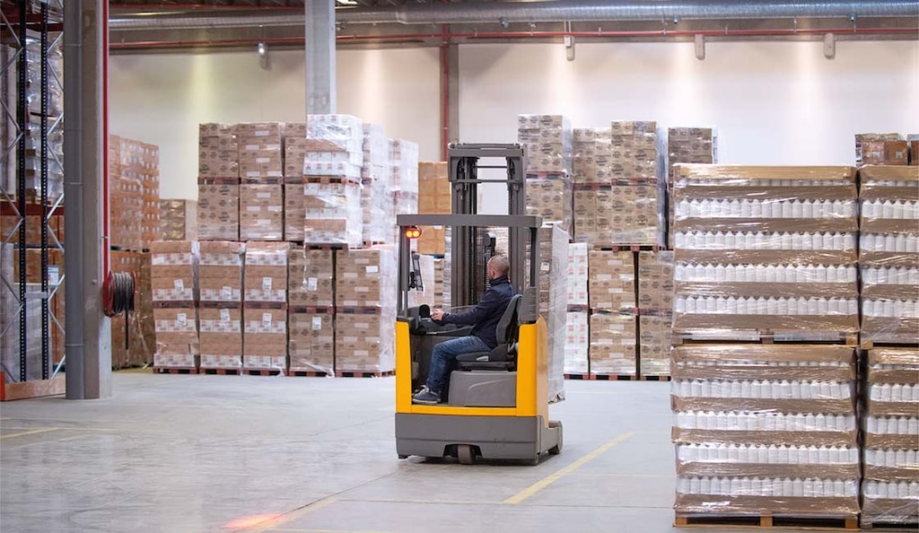 Una gestione adeguata della sicurezza dei carrelli elevatori protegge l’impianto logistico