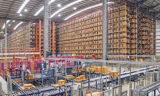 Il tempo di ciclo è un indicatore fondamentale per valutare l’efficienza di qualsiasi processo produttivo o logistico