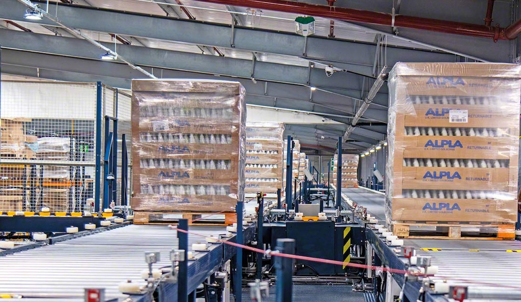 Il packaging terziario consente il trasporto di grandi quantità di prodotti raggruppati in packs