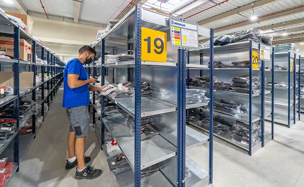 Software per la Gestione di Spedizioni Multi-Corriere gestisce l'imballaggio dell'ordine