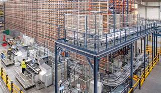 Il Gruppo Manitou presenta ogni anno nuovi modelli di macchinari e necessita di un'elevata efficienza logistica