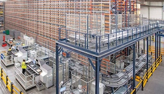 Il Gruppo Manitou presenta ogni anno nuovi modelli di macchinari e necessita di un'elevata efficienza logistica