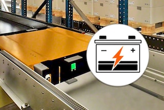 Per ricaricare la batteria, lo shuttle 3D si dirige a una delle stazioni di ricarica Per ricaricare la batteria, lo shuttle 3D si dirige a una delle stazioni di ricarica