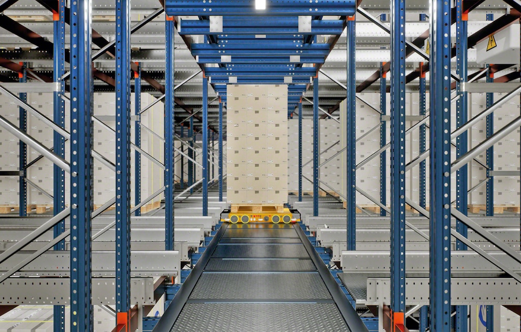 Pallet Shuttle Automatico 3D Pallet Shuttle Automatico 3D