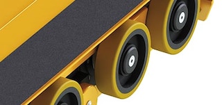 Le ruote di movimento rendono possibile la circolazione dello shuttle all’interno del canale Le ruote di movimento rendono possibile la circolazione dello shuttle all’interno del canale