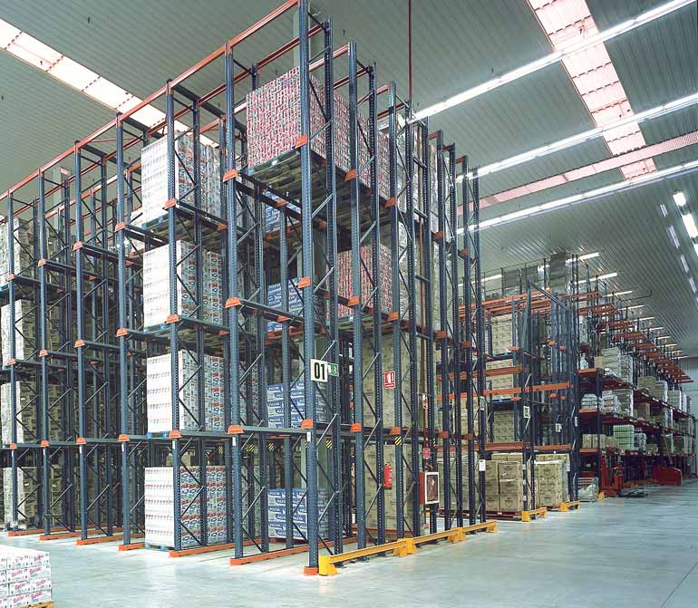 Magazzino per un’azienda di distribuzione