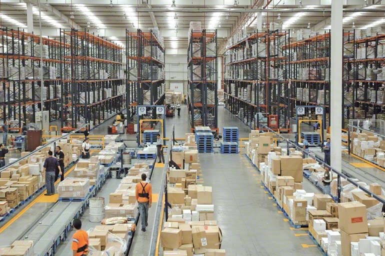Magazzino per un’azienda di distribuzione