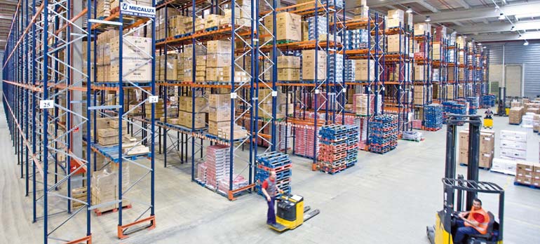 Magazzino per azienda che si occupa di elettronica di consumo